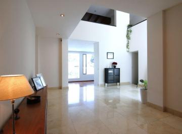 Casa de 3 habitaciones, Huixquilucan · Casa en Venta en Lomas de Las Palmas. Excelente Diseño Arquitectónico