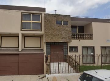 Casa de 4 habitaciones, Guadalajara · Venta de Casa en Jardines del Country Guadalajara Jalisco