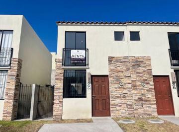 Casa en condominio · 70m² · 2 Recámaras · 1 Estacionamiento · Renta Casa 2 Recamaras Privada Capital Sur Alberca Seguridad Cerca Zona Industrial