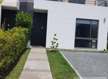 Casa · 159m² · 3 Recámaras · 2 Estacionamientos · Casa en Renta Villas del Campo, Calimaya