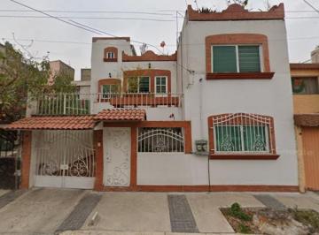 Casa de 5 habitaciones, Gustavo A. Madero · Casa en Venta en Ing. Claudio Castro 54, Guadalupe Insurgentes, Gustavo A. Madero, Ciudad de México