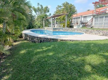 Casa · 147m² · 3 Recámaras · 4 Estacionamientos · Casa en Venta de un Nivel en Fraccionamiento Burgos Corinto Temixco Morelos