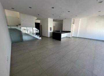 Casa de 4 habitaciones, Monterrey · Casa en Venta en Loma Larga