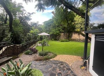 Casa · 181m² · 2 Recámaras · 2 Estacionamientos · Casa en Venta en Fraccionamiento La Cañada Cuernavaca