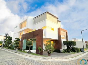 Casa · 397m² · 4 Recámaras · 2 Estacionamientos · Casa en Venta en Parque Michoacán con Roof Garden