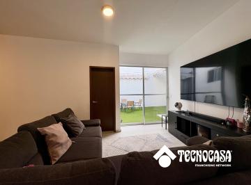 Casa de 4 habitaciones, Zapopan · Casa en Venta de un Solo Nivel con 335 m² en Chapalita Sur