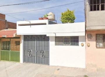 Casa de 2 habitaciones, La Piedad · Casa en Venta en La Piedad de Cabadas Michoacan