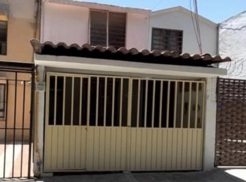 Casa de 2 habitaciones, Puebla · Casa en Venta en Colonia Valle del Rey, Puebla.