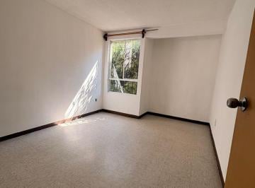 CASA EN VENTA 
 LOS HÉROES TECAMAC II
Calle privada
 4 recámaras  
2 baños compl · Casa en Venta Los Heroes Tecamac