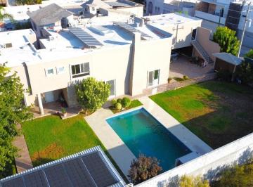 Casa de 4 habitaciones, Saltillo · Propiedad Al Norte de Saltillo