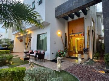 Casa de 4 habitaciones, Zapopan · Casa en Venta Bugambilias Zapopan