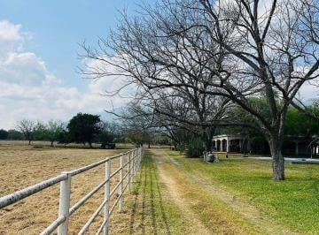 01849509a3d5b54e1dfc6c8ae93d67a3efd51f76d0573c83d72012fb0abc0255 · Rancho en Venta, Cadereyta, Nuevo León.