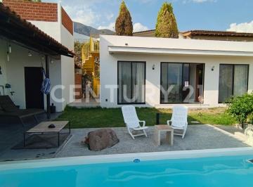 Departamento · 159m² · 3 Recámaras · 3 Estacionamientos · Casa en Renta en Privada Lago Encantado en Ajijic, Chapala, Jal.