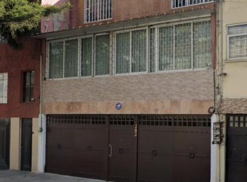 Casa de 3 habitaciones, Iztacalco · Casa en Venta en Viaducto Piedad