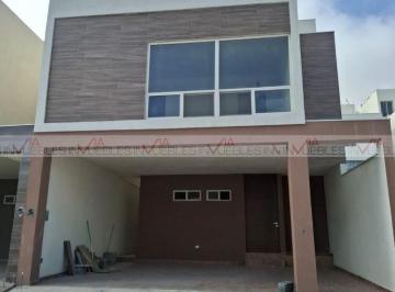 Casa · 270m² · 3 Recámaras · 2 Estacionamientos · Casa en Venta en García