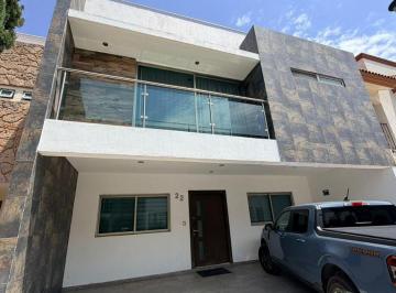 Casa en condominio de 4 habitaciones, Zapopan · Casa en Venta en Coto, a Media Cuadra de Av Vallarta, Zapopan