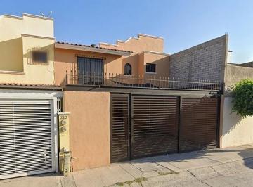Casa de 3 habitaciones, León · Casa con 140 m² Superficie de Terreno, 3 Recámaras en Venta Arboledas de Ibarrilla