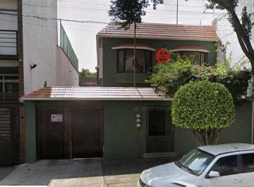 Casa de 5 habitaciones, Azcapotzalco · Oportunidad Casa en Claveria Muy Cerca de Polanco