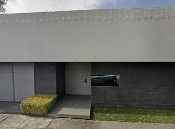 Casa de 5 habitaciones, Alvaro Obregón · Casa en Venta en Jardines del Pedregal, Álvaro Obregón.