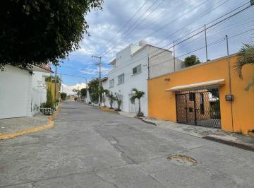 Casa · 170m² · 3 Recámaras · 2 Estacionamientos · Casa - Fraccionamiento Zodiaco