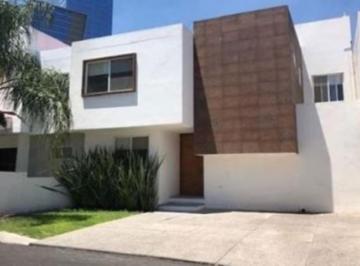 Casa de 3 habitaciones, Querétaro · Preciosa Casa de Venta Queretaro