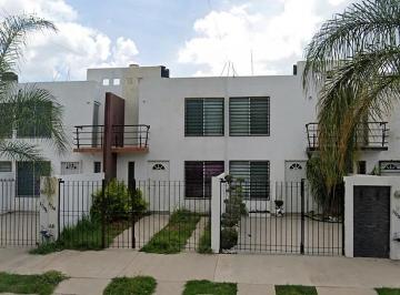 Casa de 2 habitaciones, León · Casa con 87 m² Superficie de Terreno, 2 Recámaras en Venta, Jardines de Los Naranjos