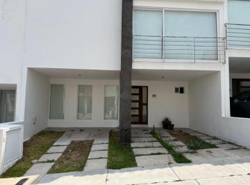 Casa de 3 habitaciones, El Marqués · Casa en Renta en Condominio Mezquite, Zibatá, El Marqués, Qro.