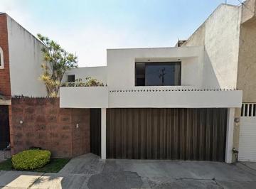 Casa de 4 habitaciones, León · Casa con 330 m² de Superficie de Terreno y 4 Recámaras en Venta en Valle del Campestre