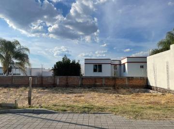Terreno / Lote , Irapuato · Terreno en Venta en Villas de Irapuato