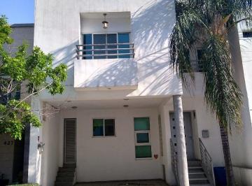 e3d33b87726009473e1dff53b2e62af78a60d37f21828222596d5b4620dc20dd · Casa en Venta en Privadas de La Huasteca