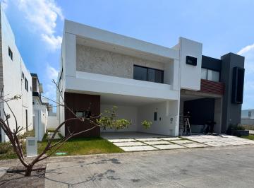 Casa · 203m² · 3 Recámaras · 2 Estacionamientos · Casa Nueva en Venta en Punta Tiburon