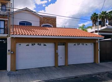 Casa 180m² Venta Nueva Chapultepec · Casa en Venta en Nueva Chapultepec, Morelia, Michoacán.