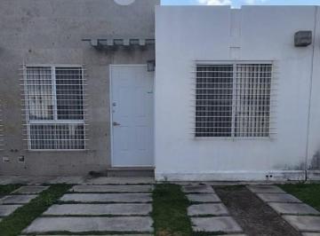 Casa en condominio de 2 habitaciones, Corregidora · Casa de Una Planta en Venta
