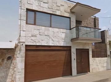 Casa de 4 habitaciones, Veracruz · Casa con 232 m² Superficie de Terreno, 4 Habitaciones en Venta en Miguel Alemán