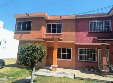 Casa de 3 habitaciones, Cuautla · Casa con 140 m² Superficie de Terreno y 3 Recámaras en Venta, Centro de Cuautla, Cerca de Colegios