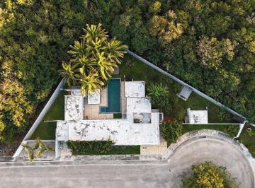 Casa · 294m² · 3 Recámaras · Casa en Pueblo Komchen