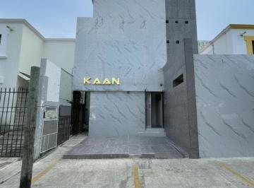 Edificio · Edificio Comercial en Supermanzana 52