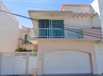 Casa de 4 habitaciones, Boca del Río · Casa con 228 m² de Terreno y 4 Recámaras en Venta, Costa de Oro