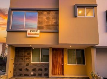 Casa de 4 habitaciones, Zapopan · Casa en Venta en Valle Imperial Coto Avellano | Alberca, Casa Club y Alta Plusv