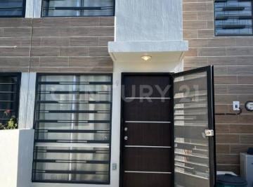 Casa en condominio · 69m² · 2 Recámaras · 1 Estacionamiento · Casa en Venta en Real del Valle, Tlajomulco de Zúñiga