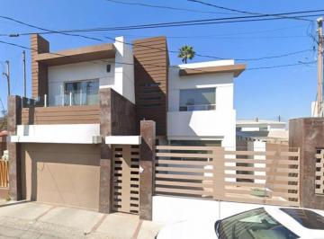 Casa de 4 habitaciones, Tijuana · Casa en Venta en Calle Los Corchos, lomas Hipódromo, Tijuana, Baja California Norte