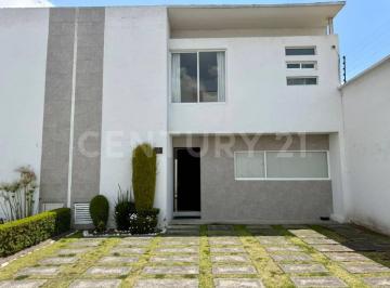 Casa · 113m² · 3 Recámaras · 2 Estacionamientos · Casa en Condominio en Renta en Santa María, San Mateo Atenco, Estado de México