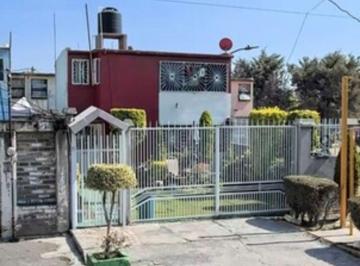 Casa de 3 habitaciones, Tultitlán · Casa en Venta en Hacienda San Pablo Tultitlán