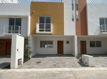 Casa · 137m² · 3 Recámaras · 2 Estacionamientos · Jardines de Los Poetas 3 Habitaciones 3 Niveles