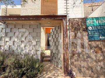 Casa de 3 habitaciones, Zapopan · ¡Casa en Zona Privilegiada, Lista Para Tu Familia!