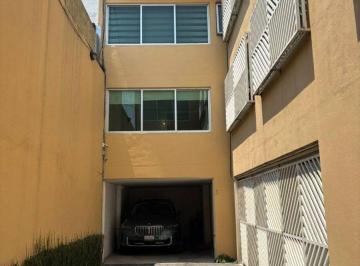 Casa de 3 habitaciones, Benito Juárez · Casa en Venta en Américas Unidas | Ideal Para Habitar U Oficina.