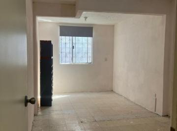 Casa · 80m² · 2 Recámaras · 1 Estacionamiento · Casacasa en Renta – Cofradía II