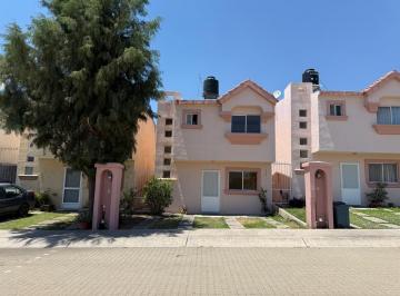Casa · 97m² · 3 Recámaras · 2 Estacionamientos · Casa en Venta Villas del Sol - (4)