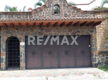 Casa · 300m² · 3 Recámaras · 1 Estacionamiento · Casa Colonial Sumiya, Cuernavaca en Renta - (4)
