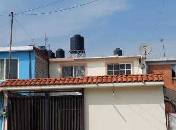 Casa · 143m² · 4 Recámaras · 1 Estacionamiento · Casa en Venta en Bosques de La Hacienda 1era Sección - (4)